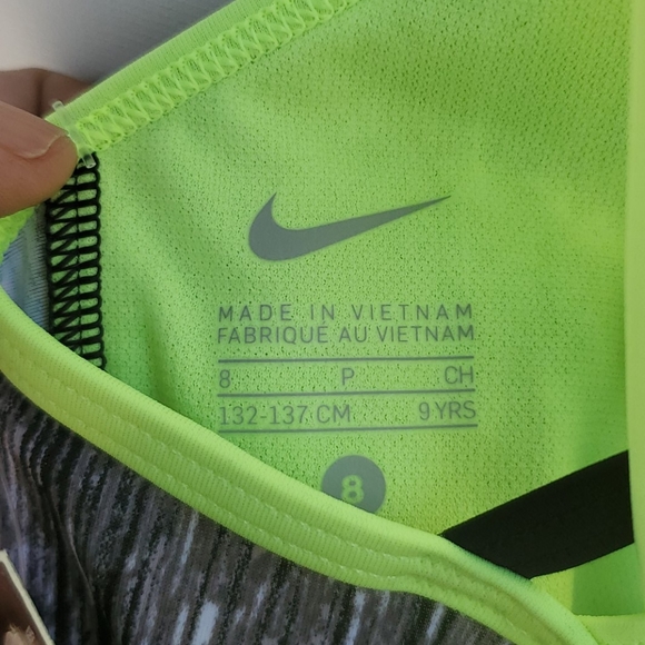 🆕️ Nike Racerback Top - Picture 3 of 5